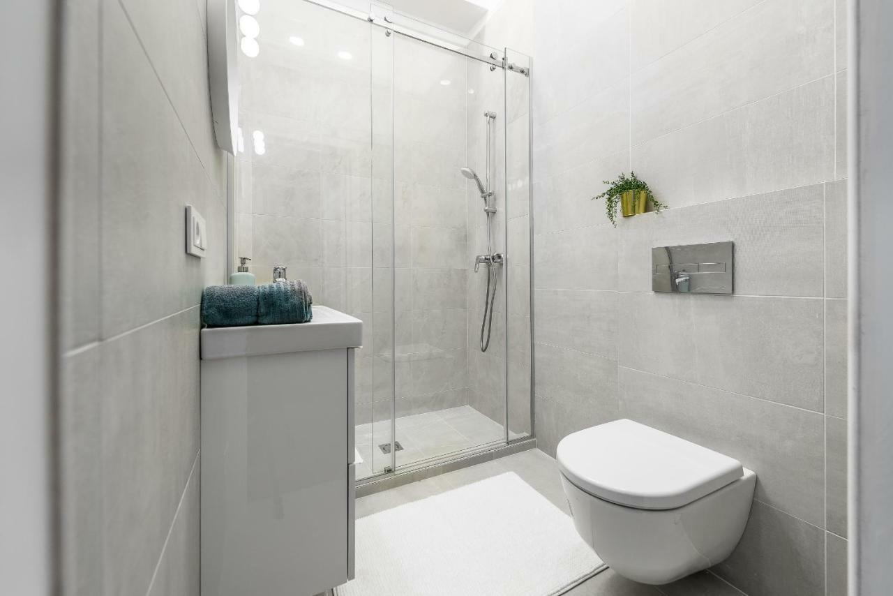 City Center Apartment By Urban Rent فيلنيوس المظهر الخارجي الصورة